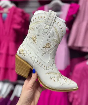 Dolly Embroidery Cowgirl Boot - Cream