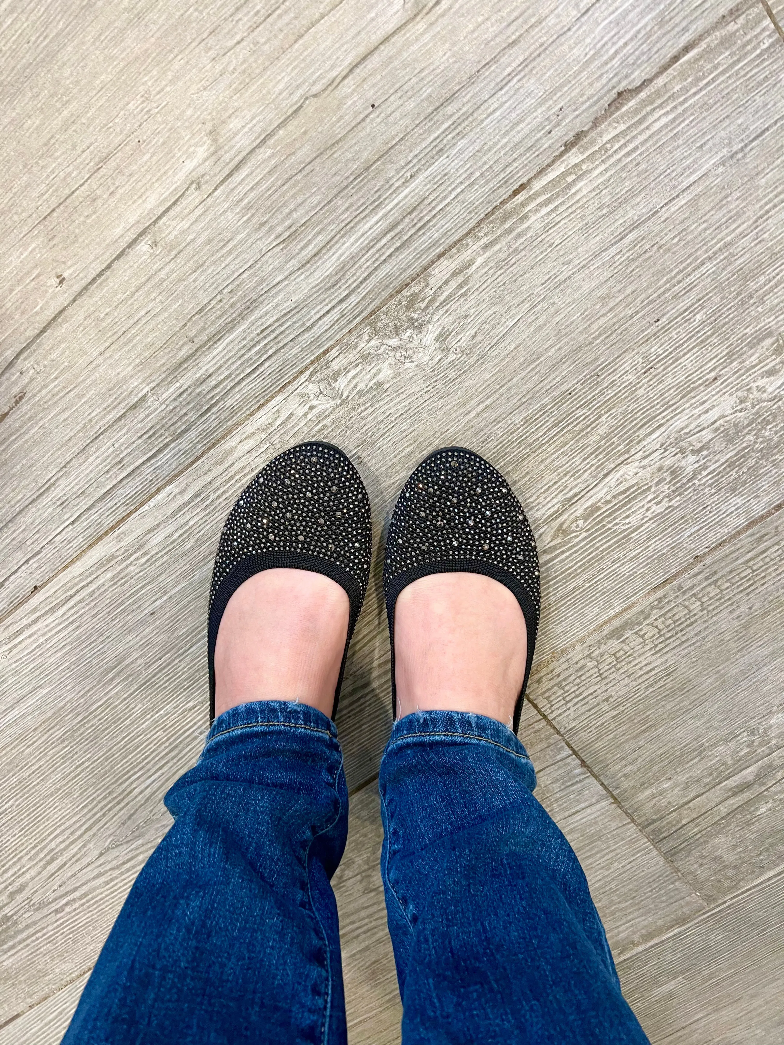 LAST ONE sz 6 Shining Star Rhinestone Flats in Black