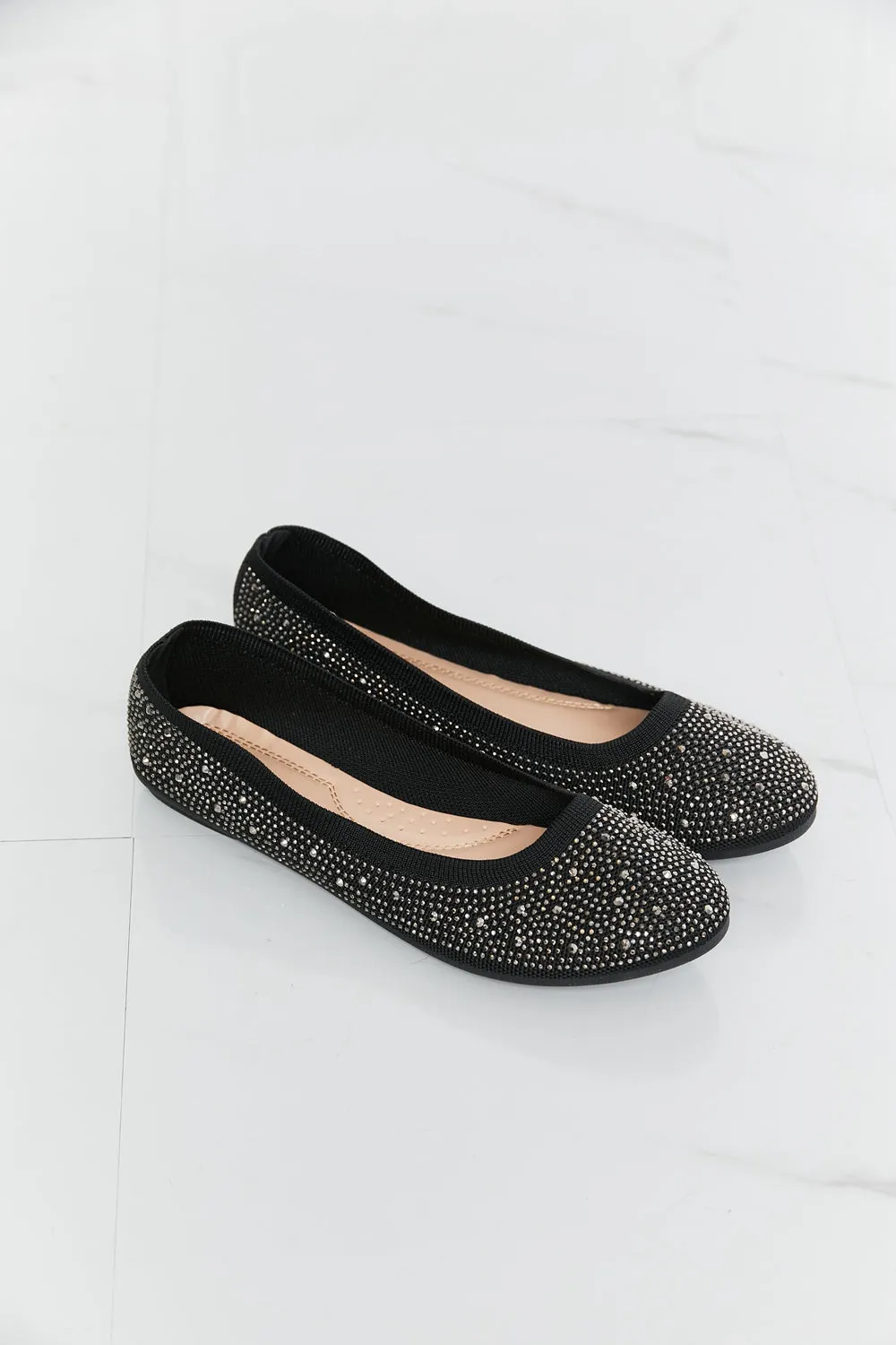 LAST ONE sz 6 Shining Star Rhinestone Flats in Black