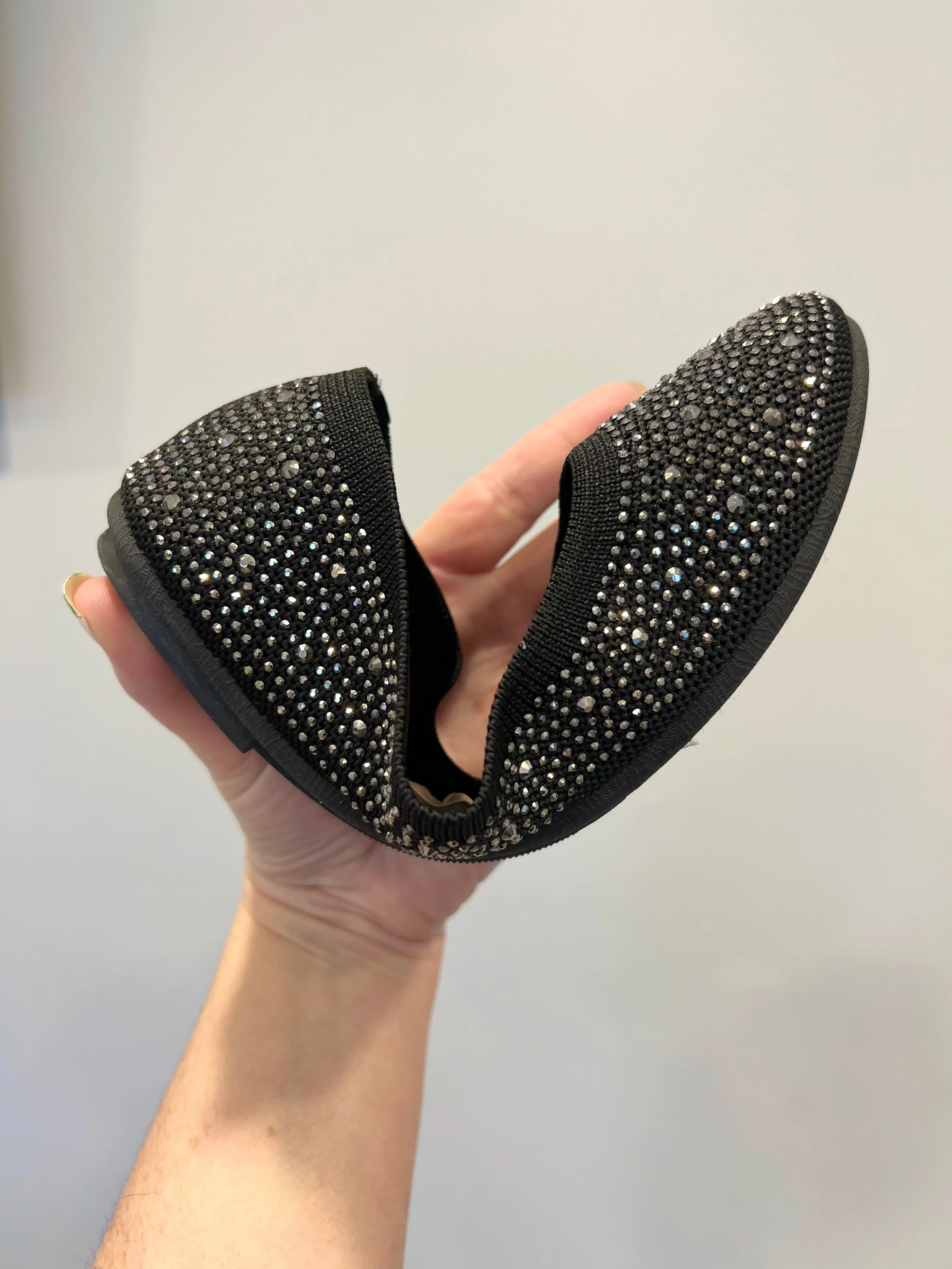 LAST ONE sz 6 Shining Star Rhinestone Flats in Black