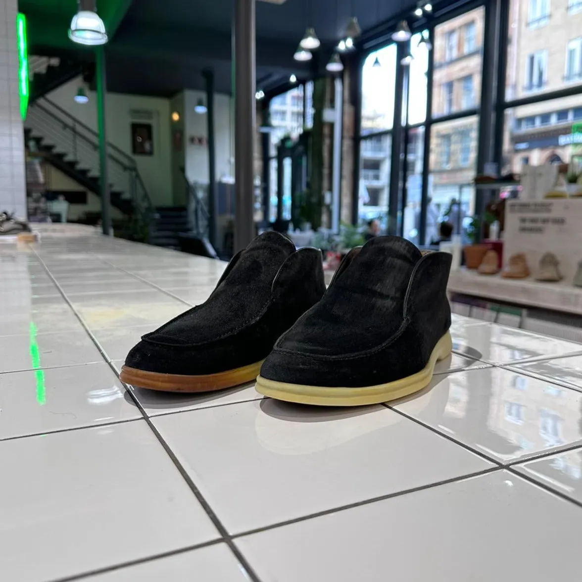 LORO PIANA SHOE SERVICES <br> WITH RETURN SHIPPING <br> PRICE - £55 
