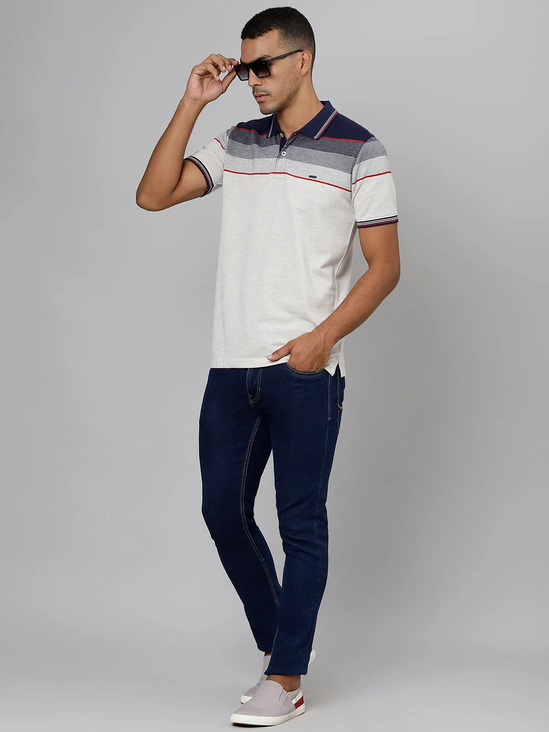Men Navy Regular Fit Color Blocked Polo Neck T-Shirt