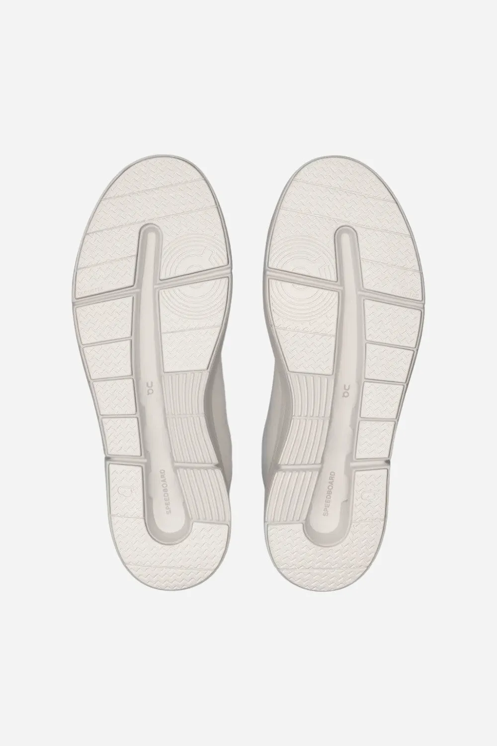 On Running Womens The Roger Advantage Sneakers in All White