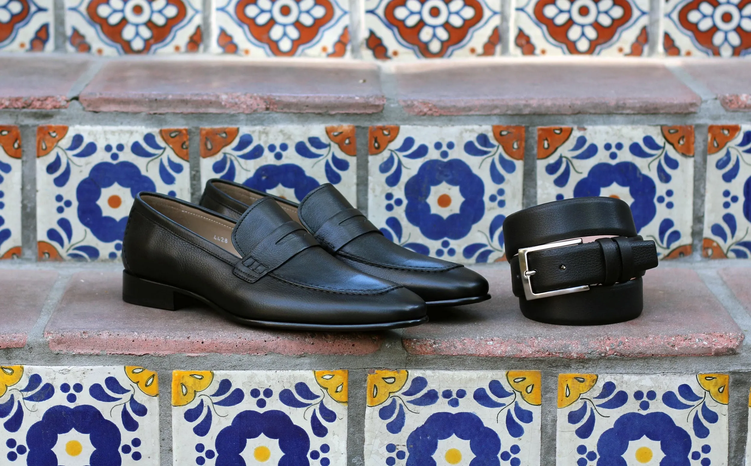 Style: 4428N-Black
