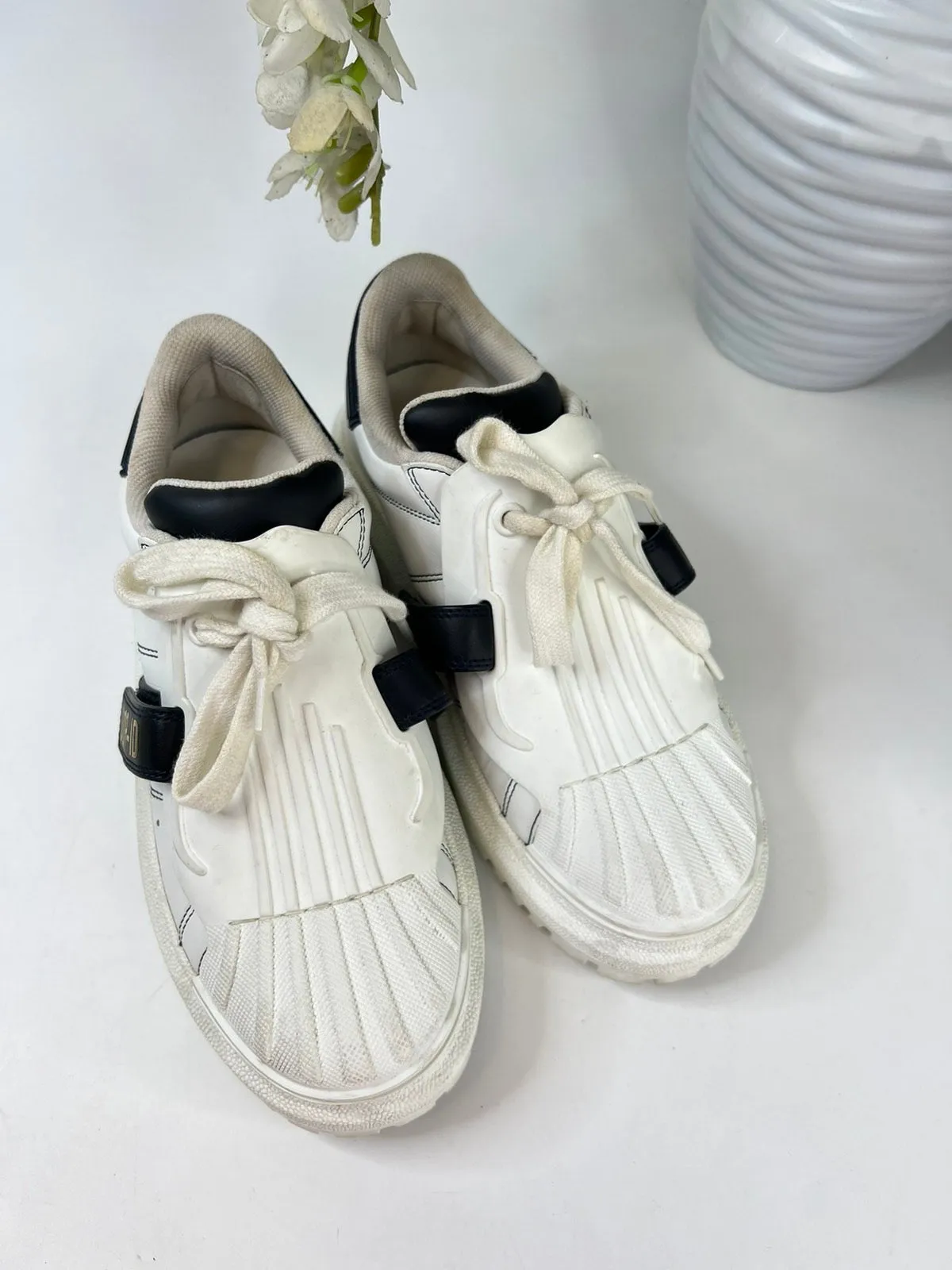 Walk n Dior Sneakers