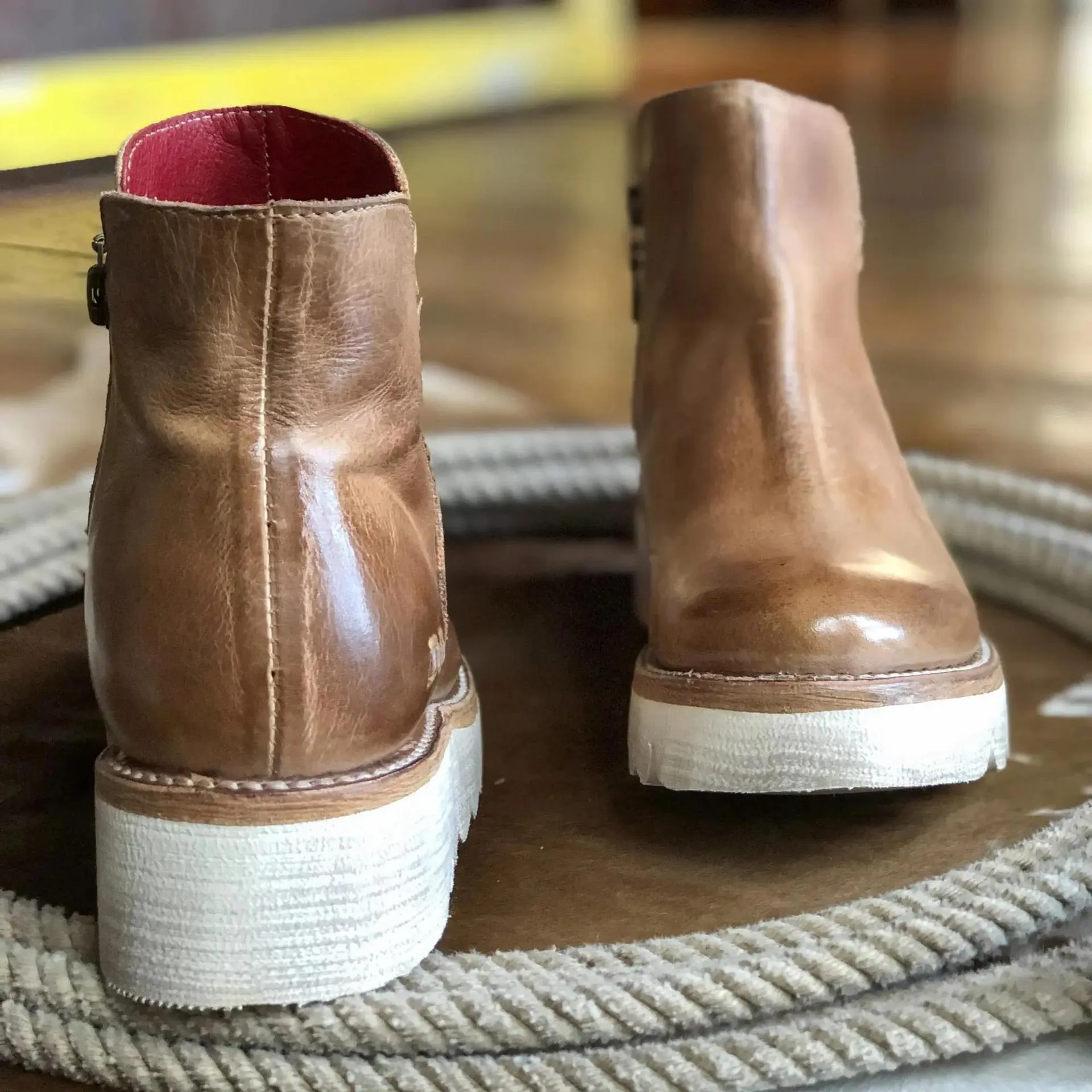 Women fashion short platform side zipper chelsea boots
